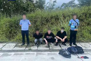 女校长回应在百人群发不雅视频：修手机之后手机被偷了，视频不是我发的